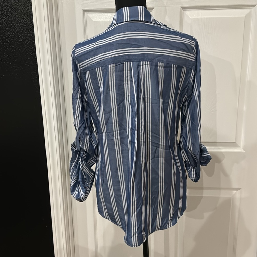 Top - Picture 2 of 2